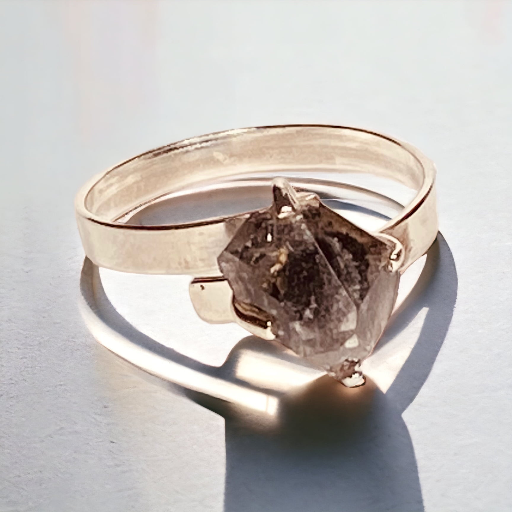 Anillo Herkimer Ahumado